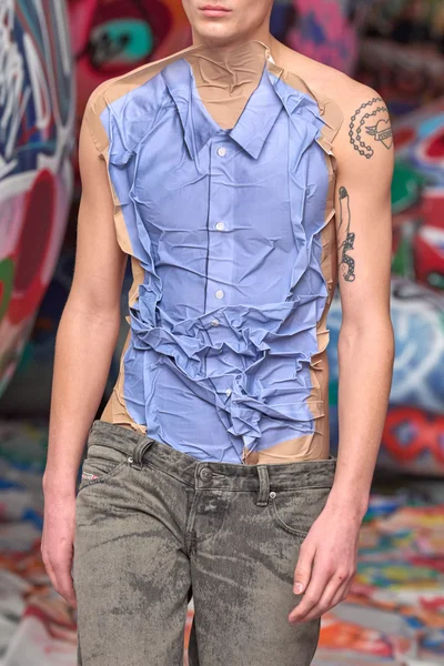 Look 120